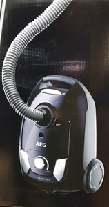AEG VX4 Staubsauger Bodensauger  SCHWARZ D