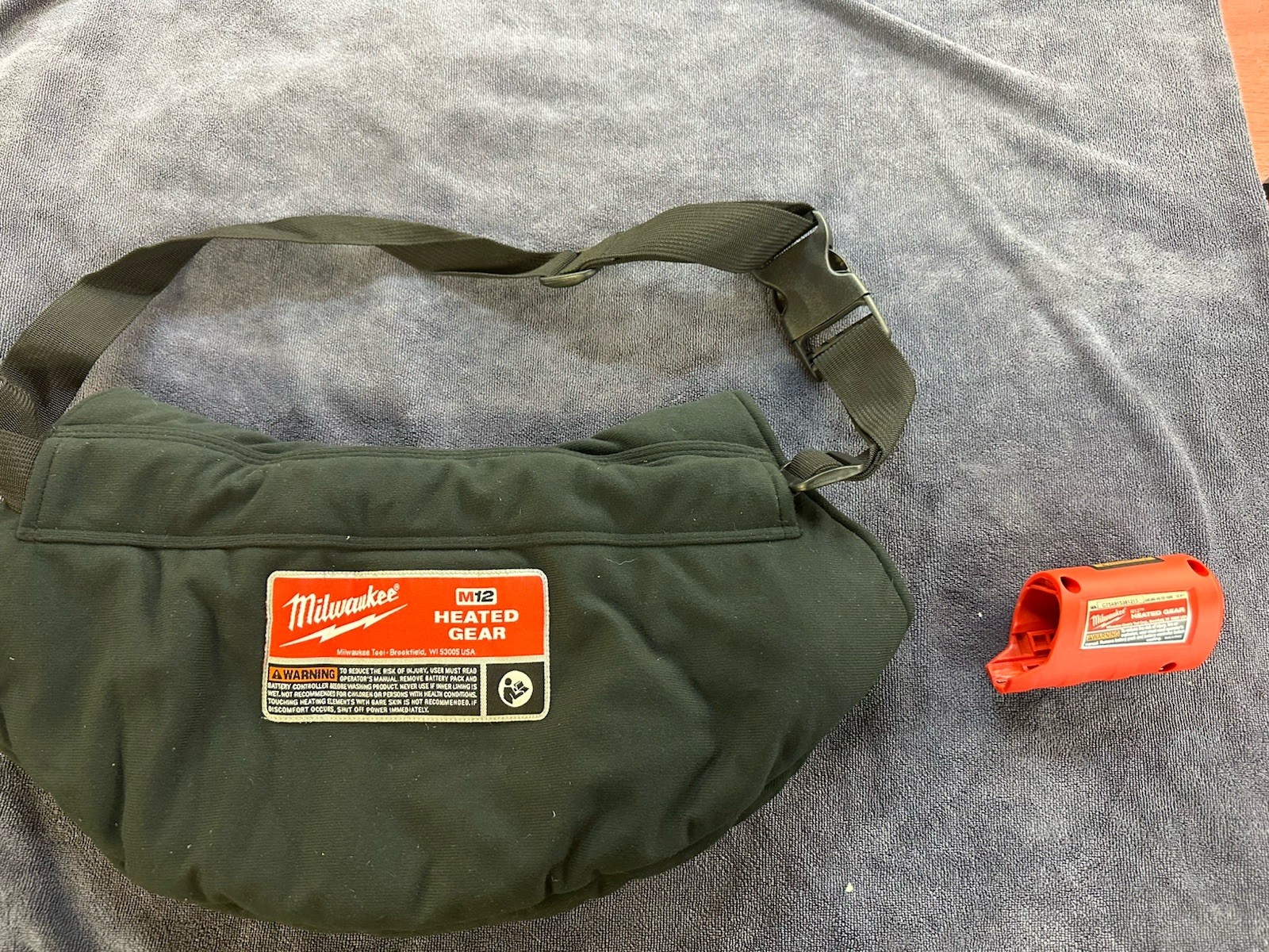 🔥MILWAUKEE M12 HEATED HAND WARMER 🔥🔥🔥BAG  2322-20 Barely Used!! Discontinued