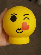 Illumi-mates Colour Changing Portable Led Light Big Kiss VGC