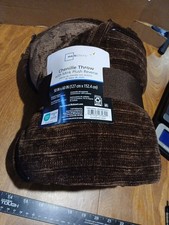 Mainstays Cozy Chenille Mink Plush Throw 50in x 60in Caffeine Brown