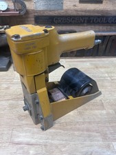 Bostitch USA D60 Pneumatic Carton Stapler Works