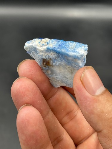21.90gram natural Azurite healing crystal specimen on matrix from Afghanistan. - Picture 5 of 9