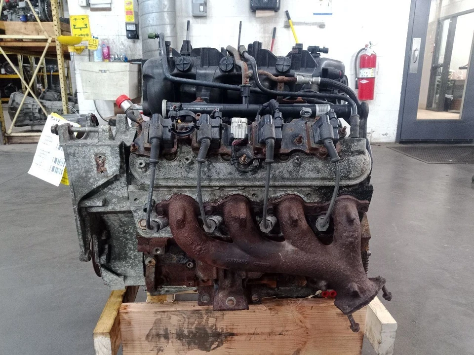 Engine / Motor Assembly 2004 H2 Sku#4212403 - Изображение 4 из 4