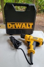 DEWALT 3/8" VSR TALADRO CON CABLE DE ALTA RESISTENCIA #DWD115 NIVEL BURBUJA ESTUCHE MONTADO SIN LLAVE