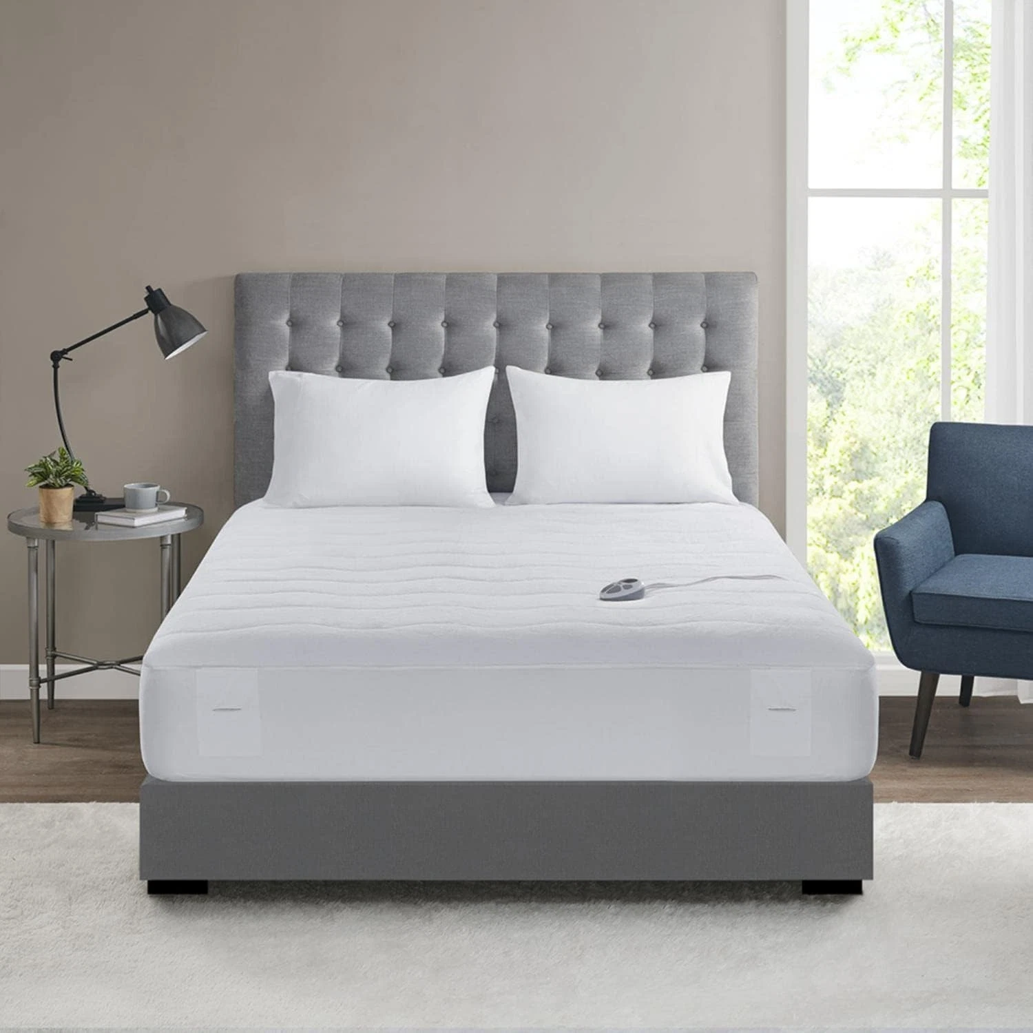 New Serta Casual Polyester Plush Top Heated Mattress Pad in White Finish TWIN XL