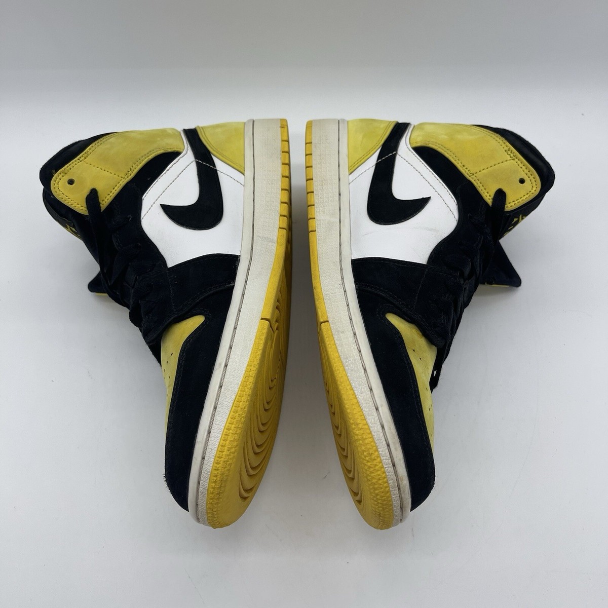 Nike Air Jordan 1 Mid  display picture 3