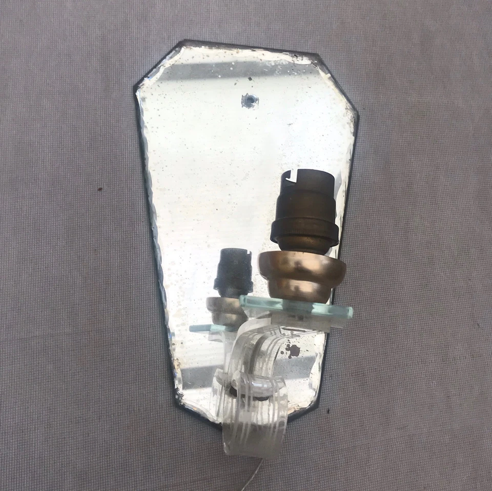 Aplique de pared francés MidCentury espejo moderno vintage lucite retro italiano Foto 2 de 4