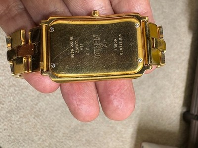 Unisex Vintage Fendi 550 002-820 Swiss made yellow gold tone watch