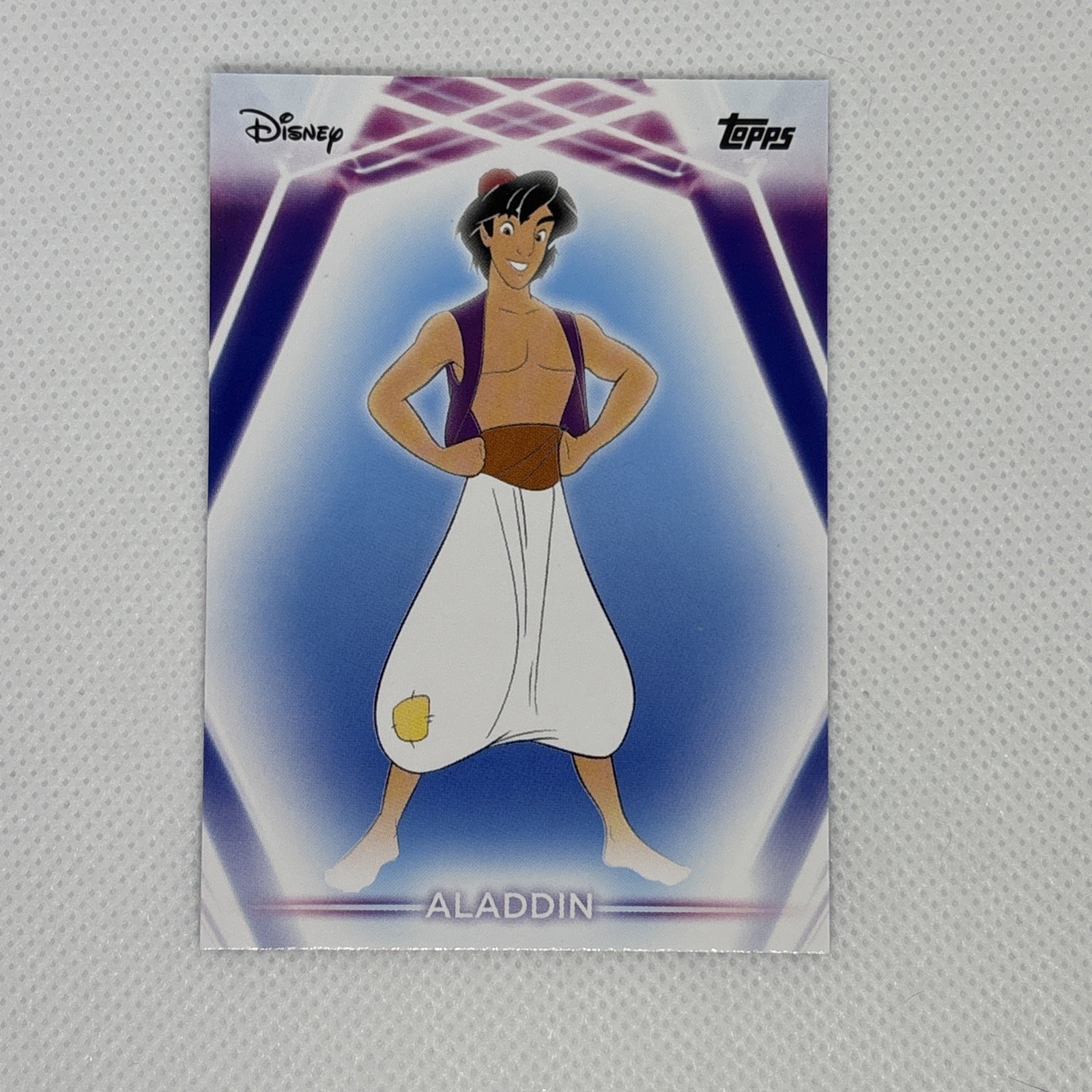 2026 Topps Disney Neon Aladdin #28 🚨