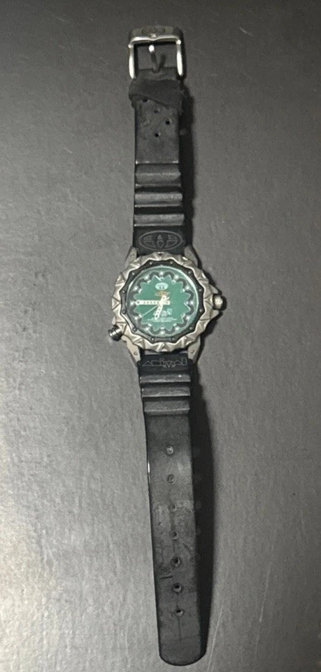 Reloj deportivo para mujer años 90’s Working Animal con anilite (cara iluminada) usado Foto 2 de 4