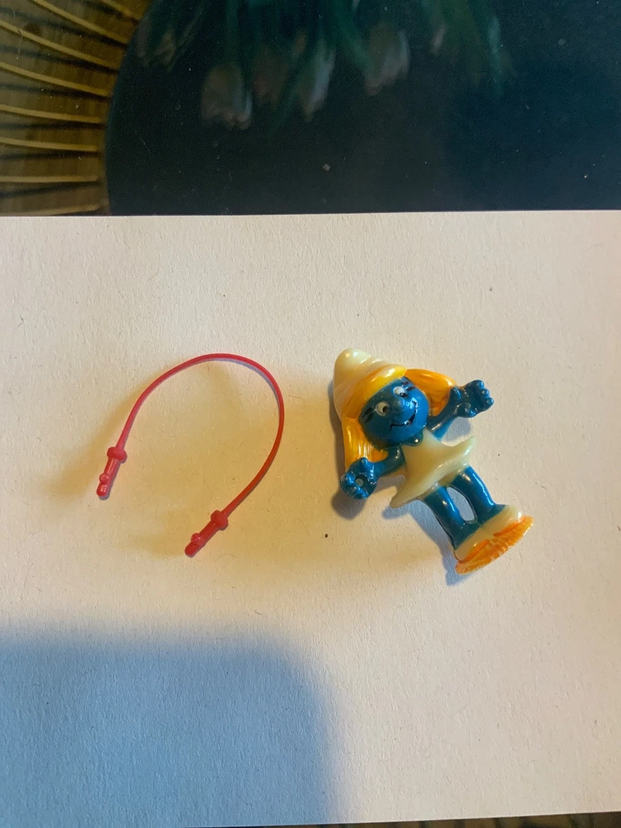 Figurine Schtroumpfette – Kinder 1983 – Corde à Sauter – Vintage