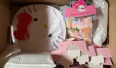 Sanrio & Mofusand Konvolut   Hello Kitty Aufbewahrungsbox + Zubehör   Neu - K12