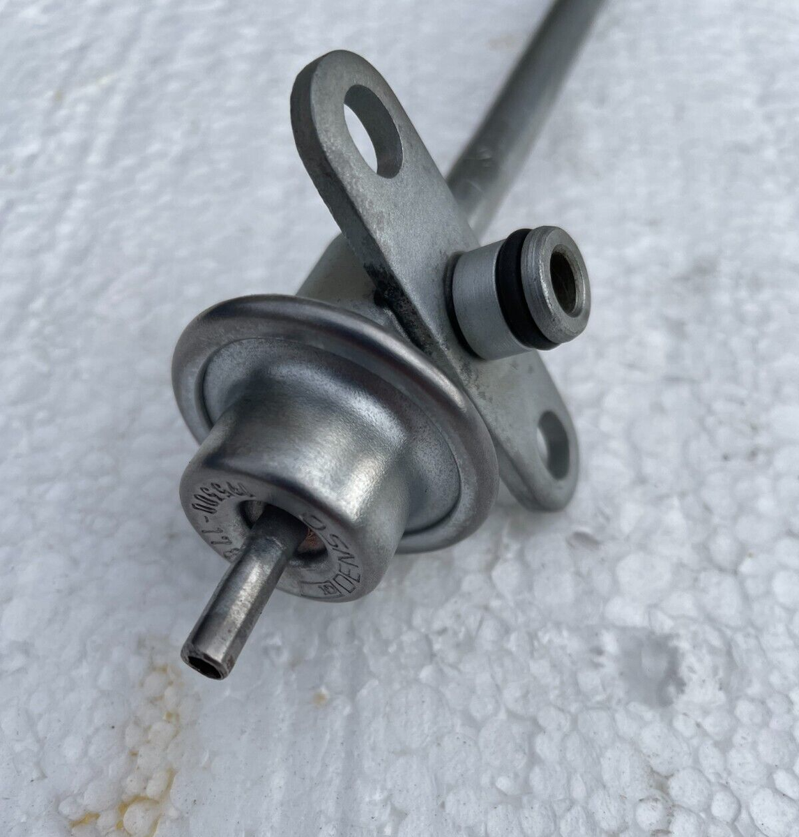 Régulateur De Pression D'injection Carburant Asia - Modèle Topic V8/Towner - Numéro OE 25352275 - Ton Argenté