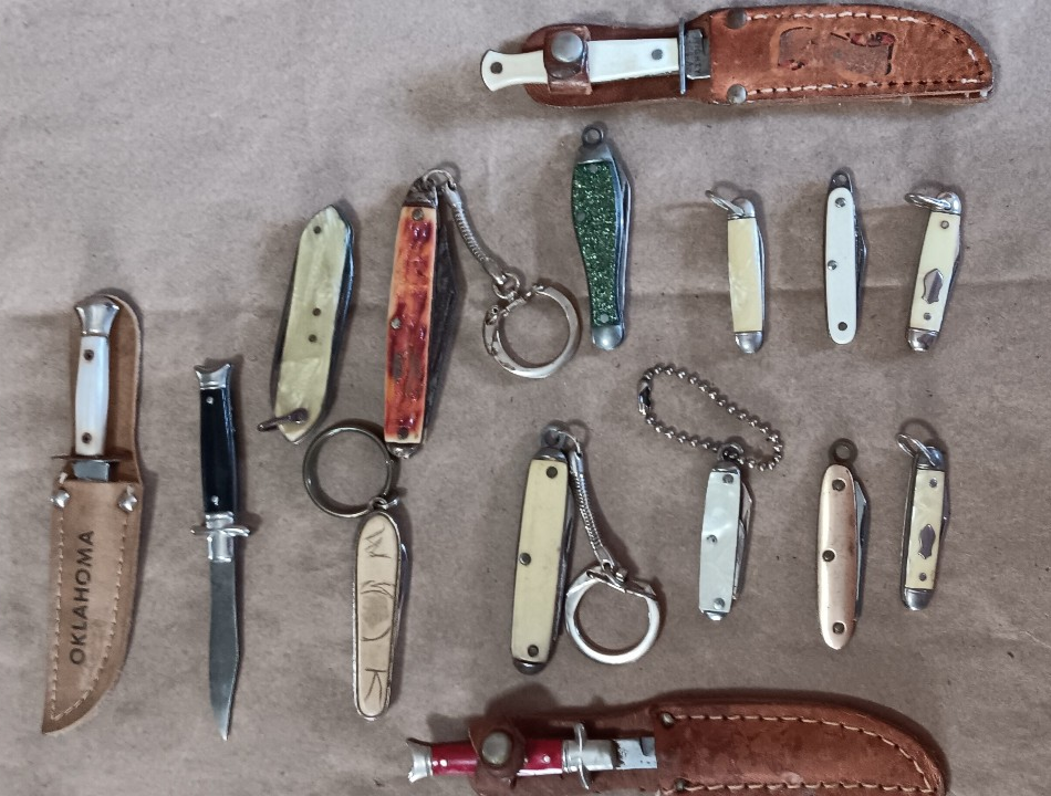 Vintage USA Made mini pocket / key chain Knives - Lot of 15 Knives | eBay