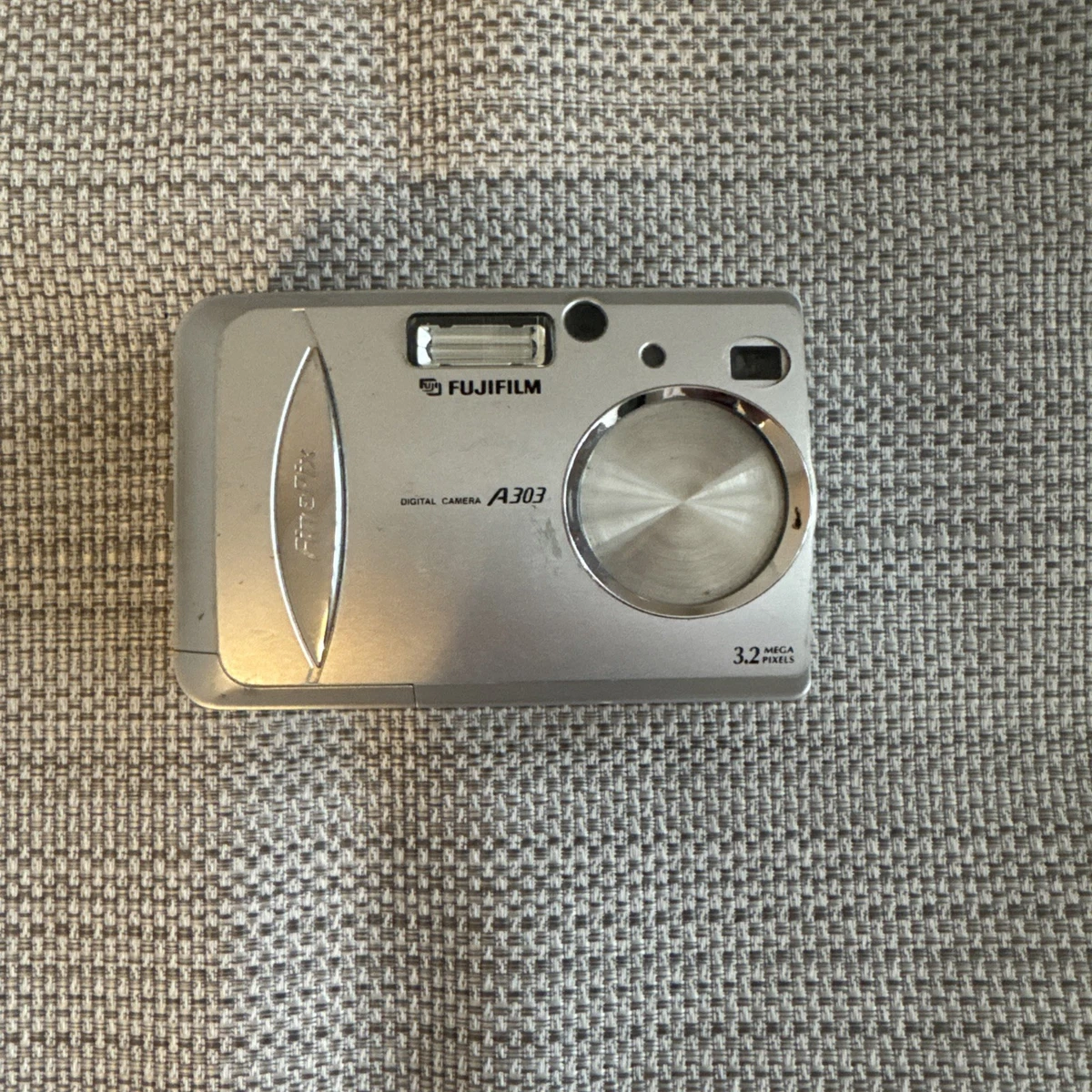 Fujifilm FinePix A303 Digital Cameras for Sale | Shop New & Used