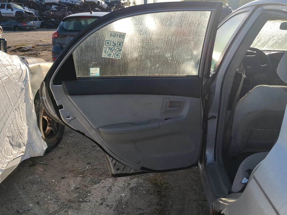 2004-2009 Kia Spectra Driver Rear Door Oem BK9SZ Foto 3 de 3