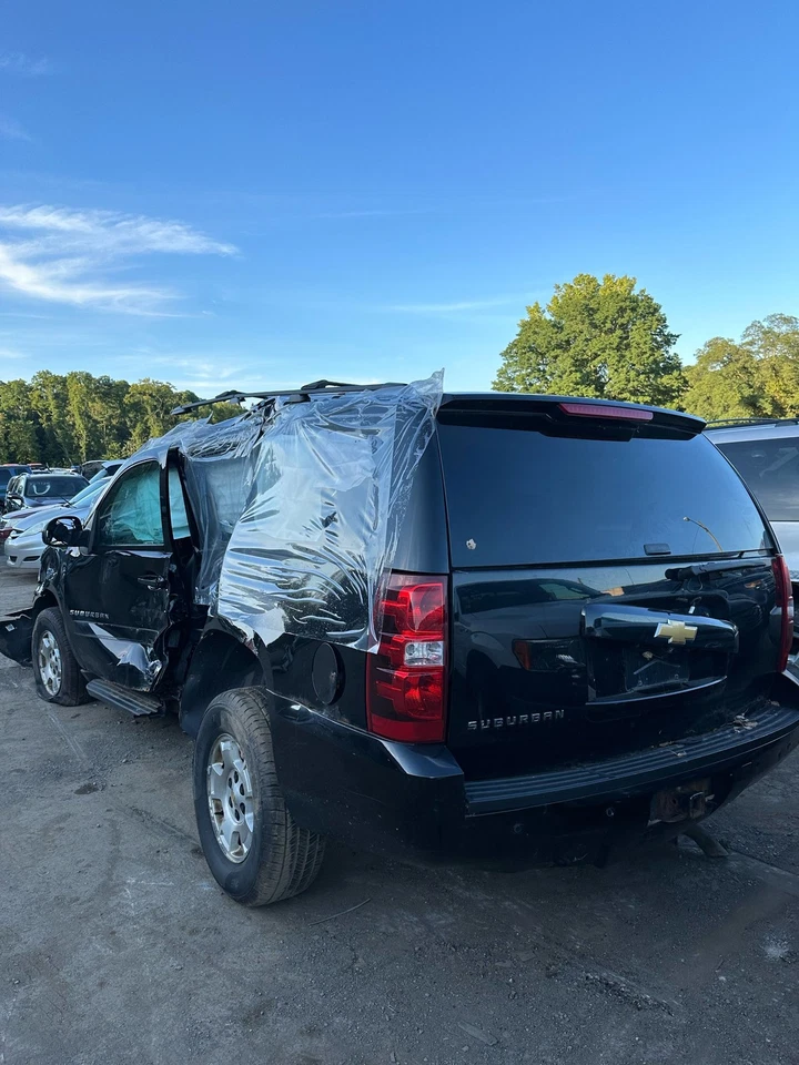 Compresor de aire acondicionado usado para: Chevrolet Suburban 1500 2014 grado C Foto 3 de 4