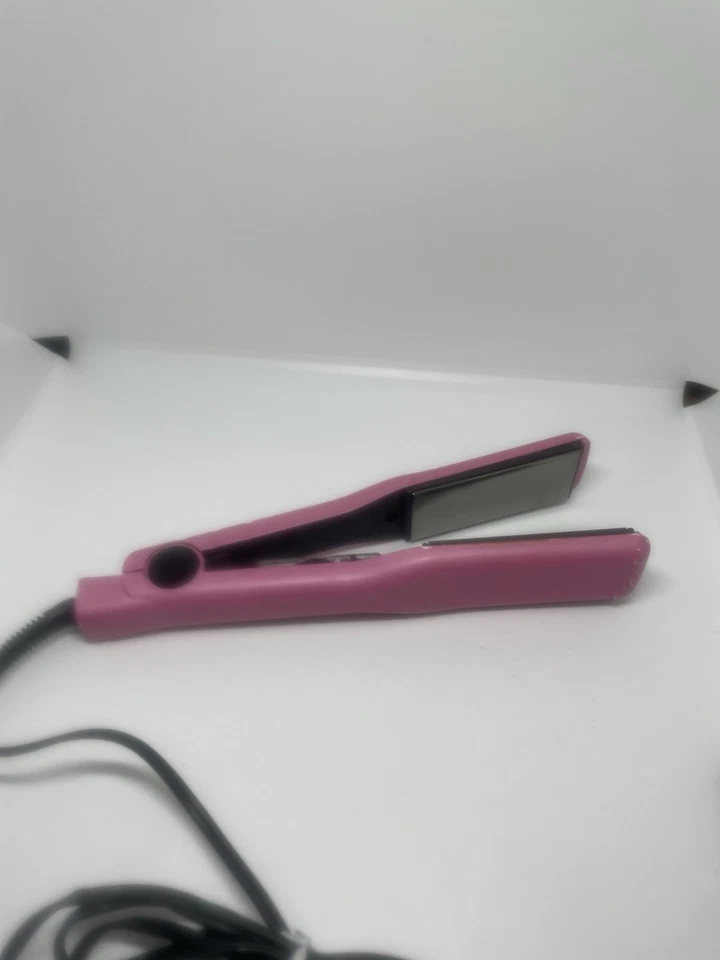 Revlon Titanium Hair Straightener - pink - Adjustable Heat - tested and working - Image 2 of 4
