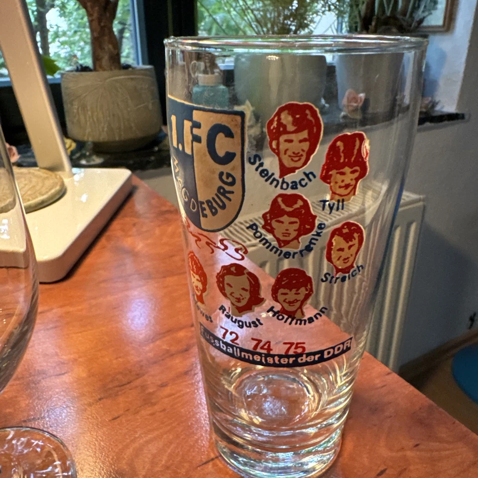15 Gläser 1.FC Magdeburg Rarität 15 Gläser - Bild 4 von 4