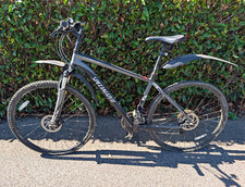 Specialized Hybrid Bike 700C Large Front Suspension Mech Disc Mudguards Stand