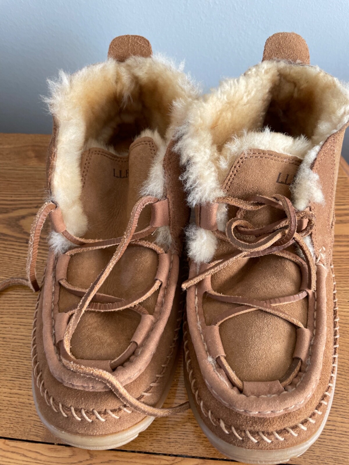 LL Bean Men’s Wicked Good Lodge Shearling Rubber Sole Chukka Slipper