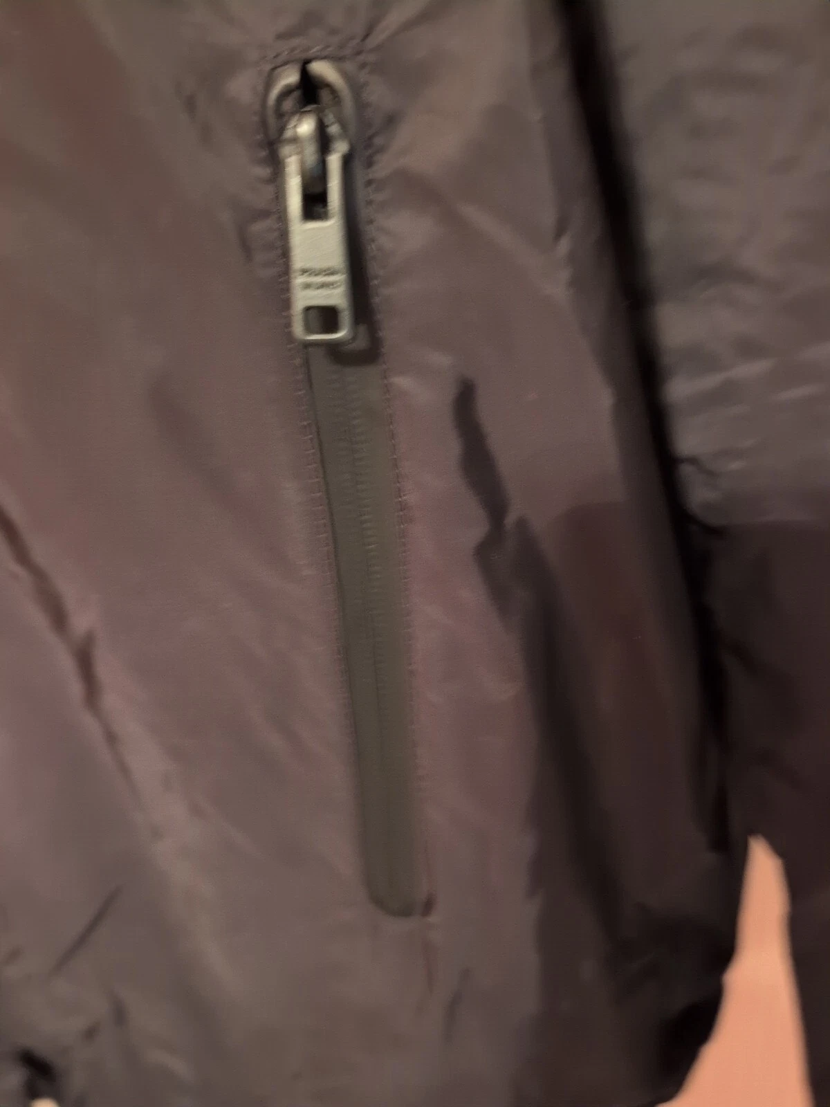 Giacca a vento Prada gomma logo neon monkey fw 2018 usata in ottime condizioni ? autentica