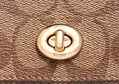 ❤️Coach Sunglass Case - CZ207 Tan Brown Signature Canvas  display picture 1