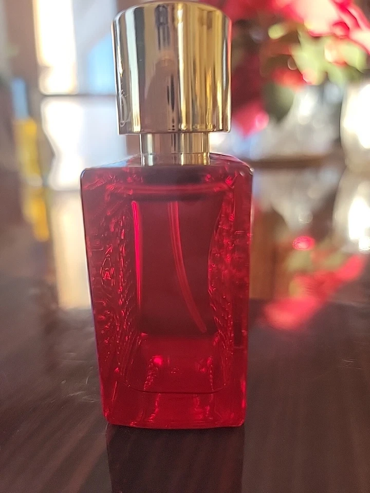 Queen By Queen Latifah Eau De Parfum Perfume Spray 1.7 Oz. - Image 4 of 4