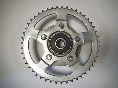。 SUZUKI GSF600 BANDIT REAR SPROCKET HUB SET 64611-33C00 GSF600 600