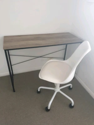 Desk And Chair Ideal For Office Desks Gumtree Australia Brisbane