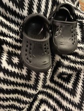 Toddlers 4/ Croc Sandals/ New/ Black