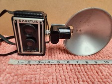 VTG Spartus Full-Vue Twin Lens Reflex Camera w/ Strap  Flash Attachment ESTATE