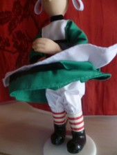 Petite poupée bretonne Napoléon III, tête porcelaine yeux
