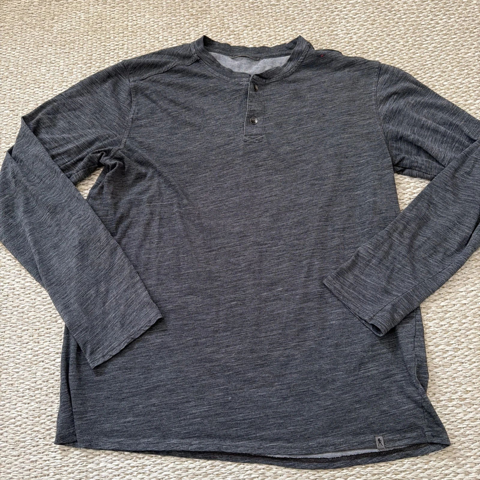 Men’s Vintage Merino Wool Blend Henley Baselayer. Royal Robbin’s. Medium Gray