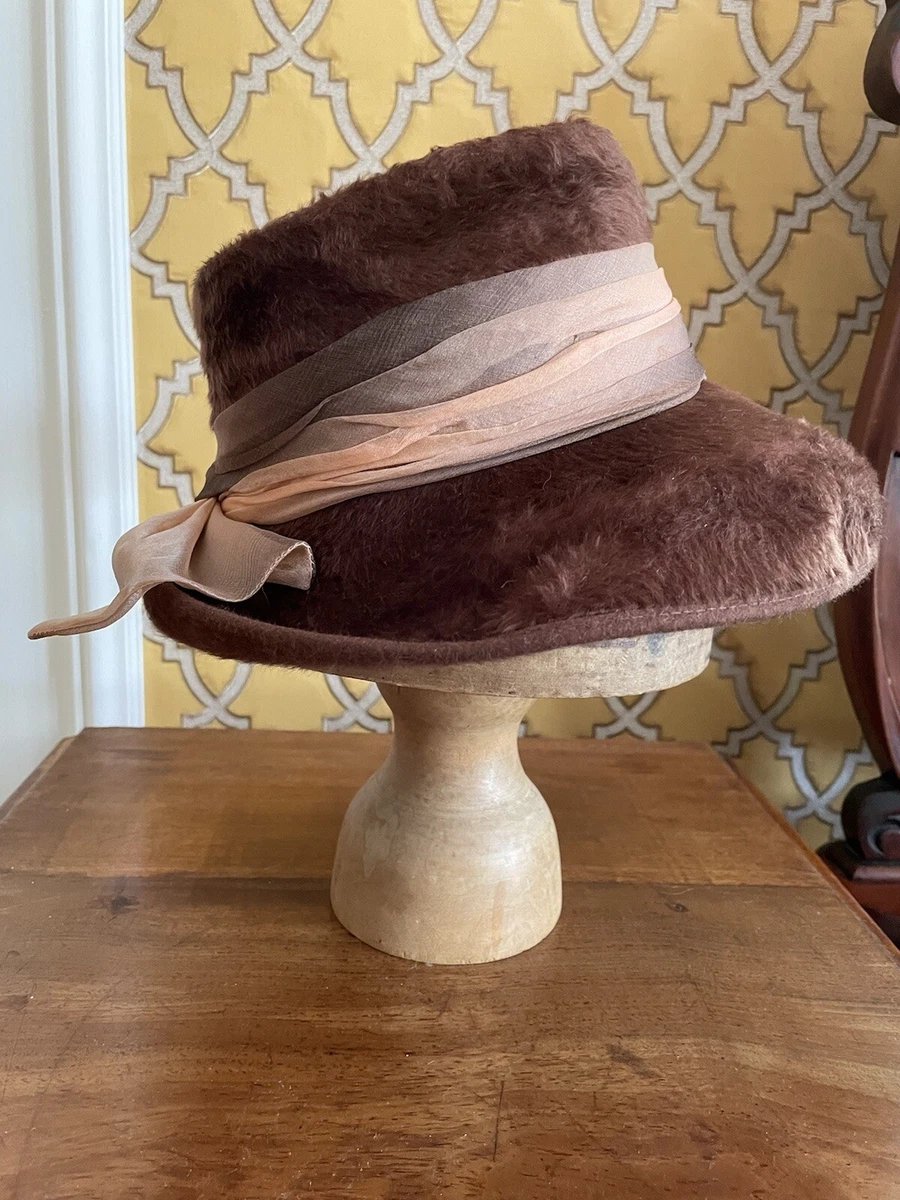 Vintage Velvet and Faux Fur Brim Vintage Ladies Faux Fur Winter Brim Hat - Purple - X Large  main image 4