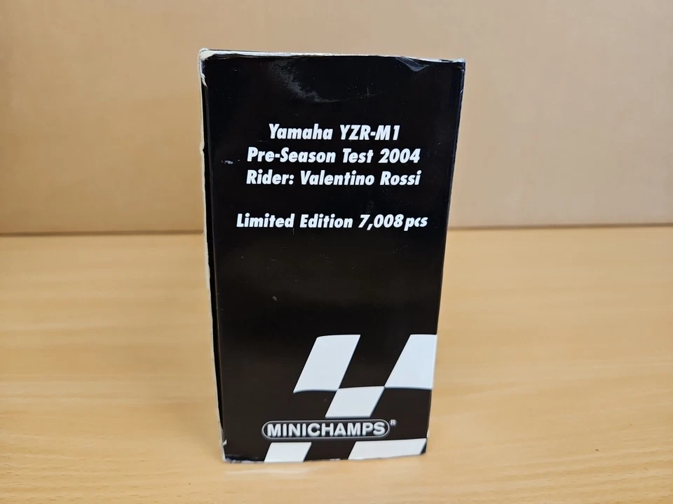 Minichamps 1:12 Yamaha YZR-M1 Pre-season Test 2004 Valentino Rossi Limited Ed - Image 2 of 4