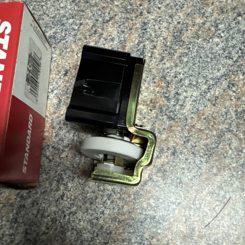 Standard Motor Products DS-531 Standard Ignition Headlight Switch - Picture 2 of 5
