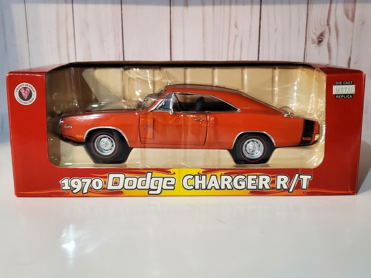 1970 Dodge Charger R/T 1:24 Scale Diecast Coin Bank Car NAPA Crown