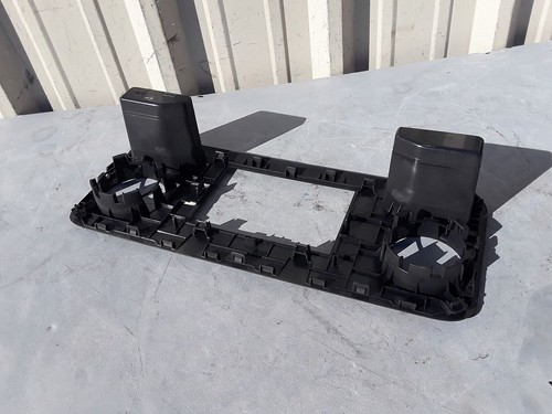 2019-2024 MERCEDES SPRINTER W907 DASH CENTER DISPLAY SCREEN TRIM COVER BEZEL OEM - Picture 7 of 12