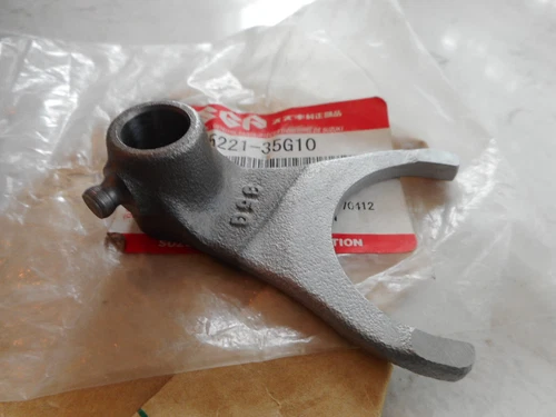 FORK, GEAR SHIFT NO.2 *{MODEL K6/K7}*
