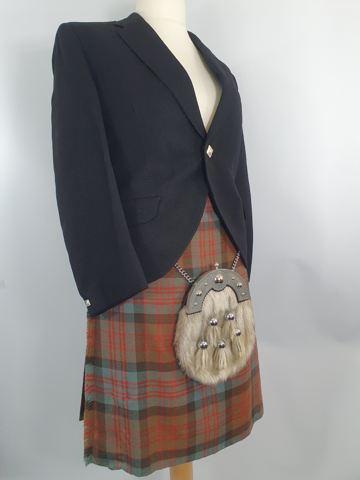 Scottish made muted kilt. Argyll Jacket.  Seal sporran. image 6