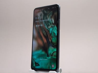Samsung Galaxy S10e SM-G970U1 128GB Prism Black Unlocked W086371