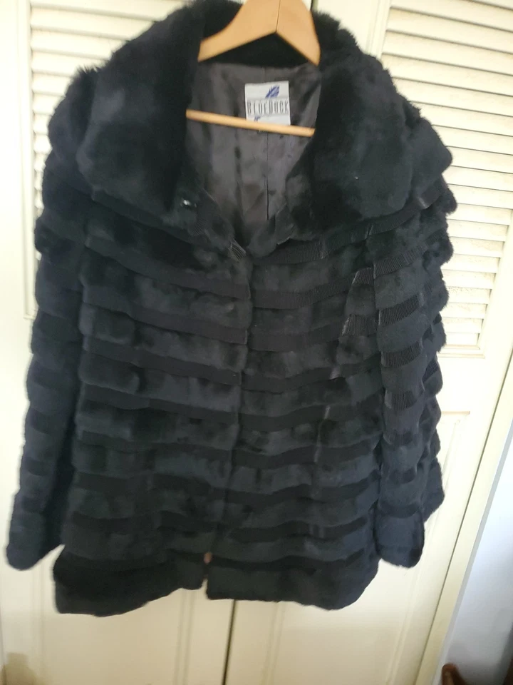Blue Duck Layered Rabbit Fur Coat M - Image 2 of 4