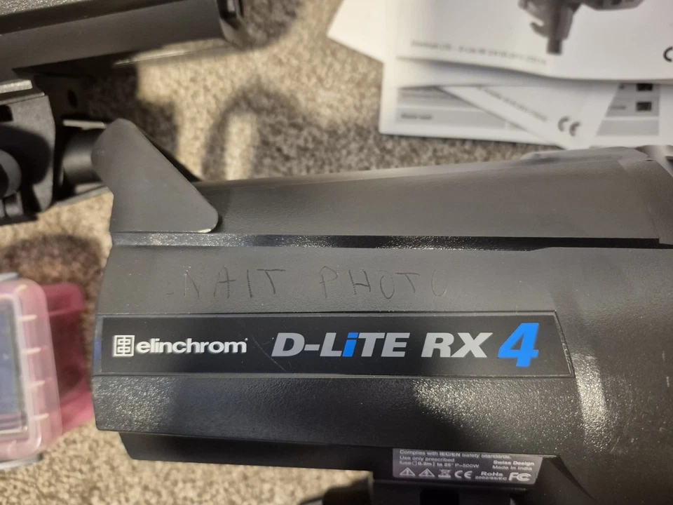 Kit de primer estudio Elinchrom D-Lite RX 4 y control remoto de velocidad El-Skyport Foto 3 de 4