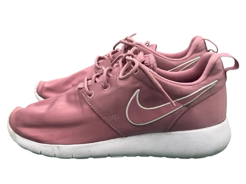 Nike Roshe One Ragazza Taglia 5 Y Elemental Rosa Raso Corsa Atletica 599729 618