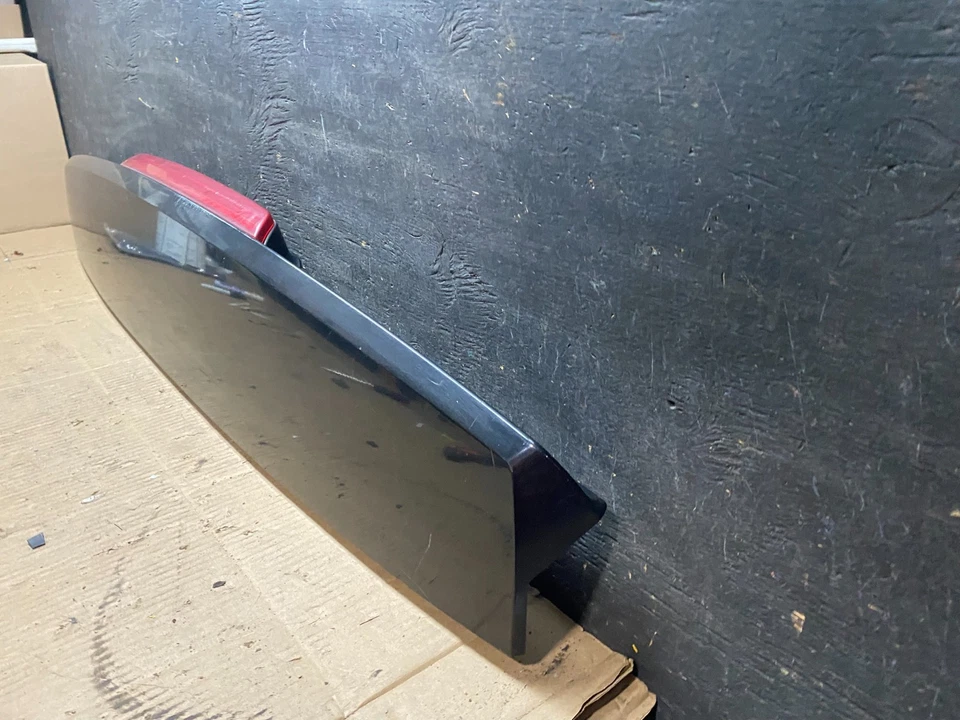 2007-2014 Chevrolet Tahoe Suburban Yukon Spoiler Wing 3rd Brake Light u6400 DG - Image 2 of 4