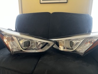2013-2016 Hyundai Santa Fe Headlights Pair Set LeftRight 92101-A1000 92102-A1000