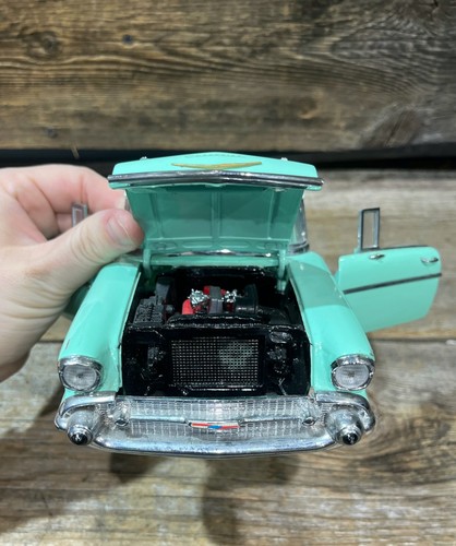 ERTL, American Muscle, 1957 Chevy Bel Air, 1:18 Scale, Diecast, In Box - Picture 5 of 10