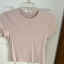 UNIQLO Women  s Pink Solid Knit Crew Neck Short Sleeve Stretch Tee Shirt L