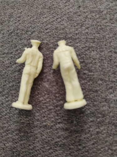 2 Marx Tiny Town Soldaten Matrosen 1,5" - Bild 2 von 4